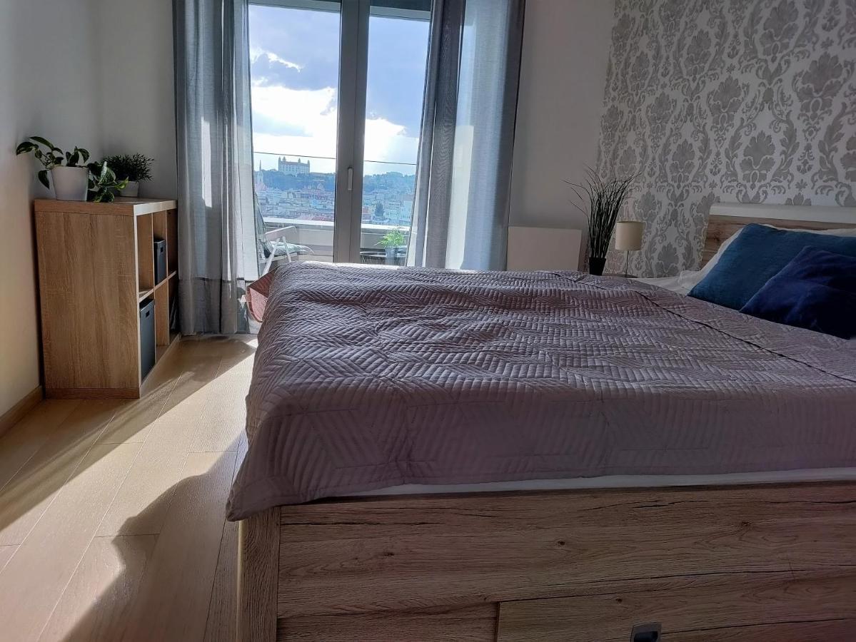 Cozy 2 Rooms Flat - Castle View Bratislava Exterior photo